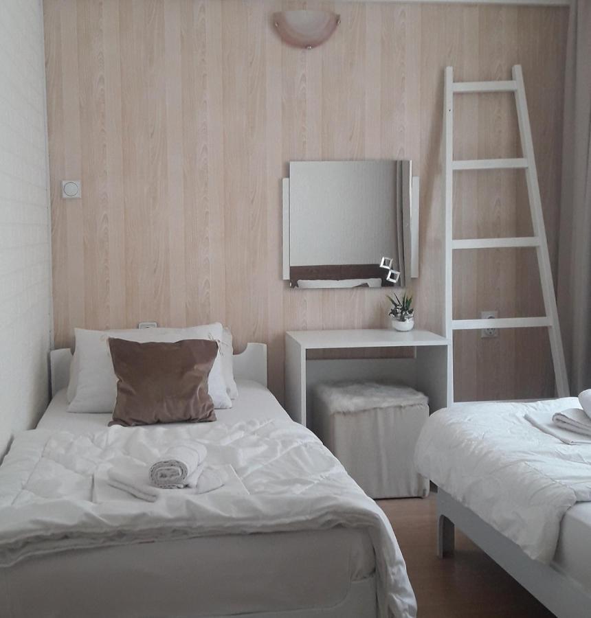 Apartmani Nis Exterior foto