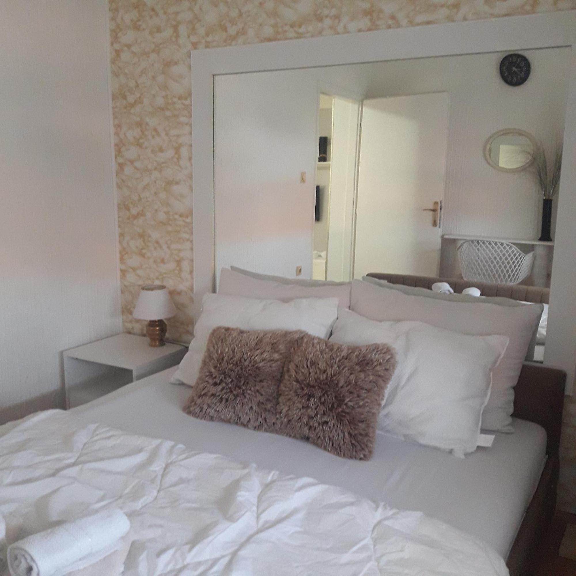 Apartmani Nis Exterior foto