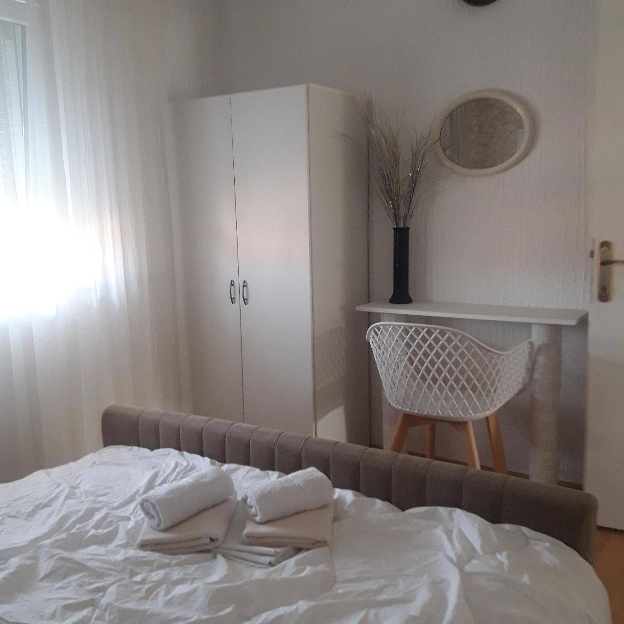 Apartmani Nis Exterior foto